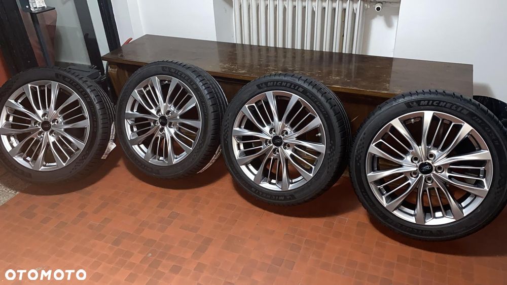 Ford Mondeo 2.0 EcoBlue Vignale Plus - 23