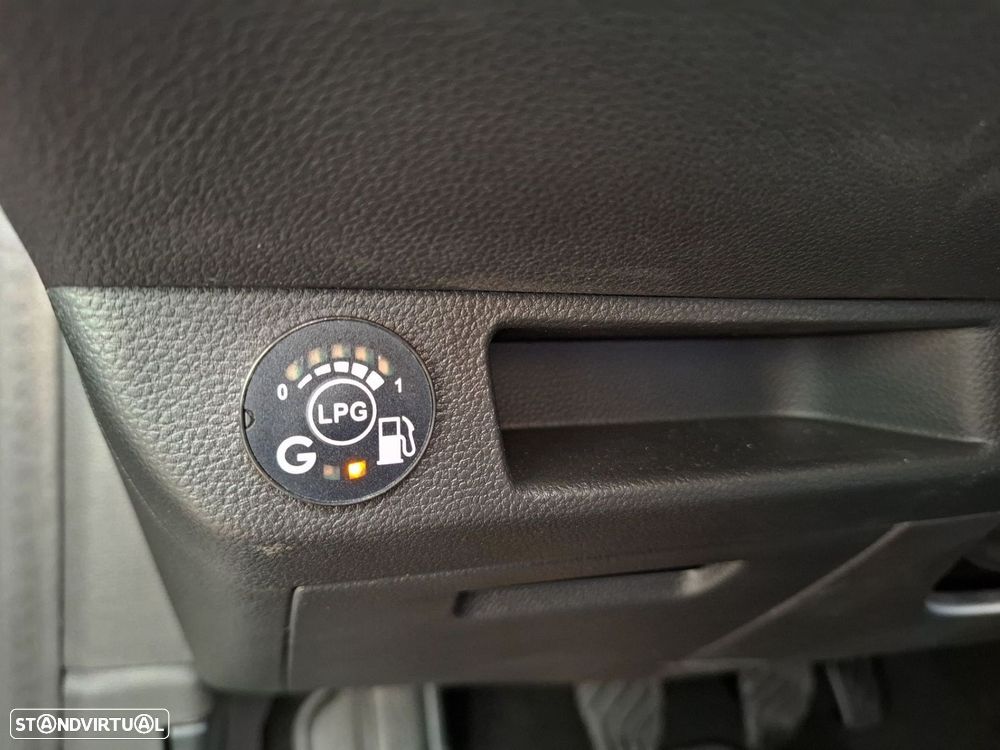 Renault Clio 1.0 TCe Techno Bi-Fuel - 21
