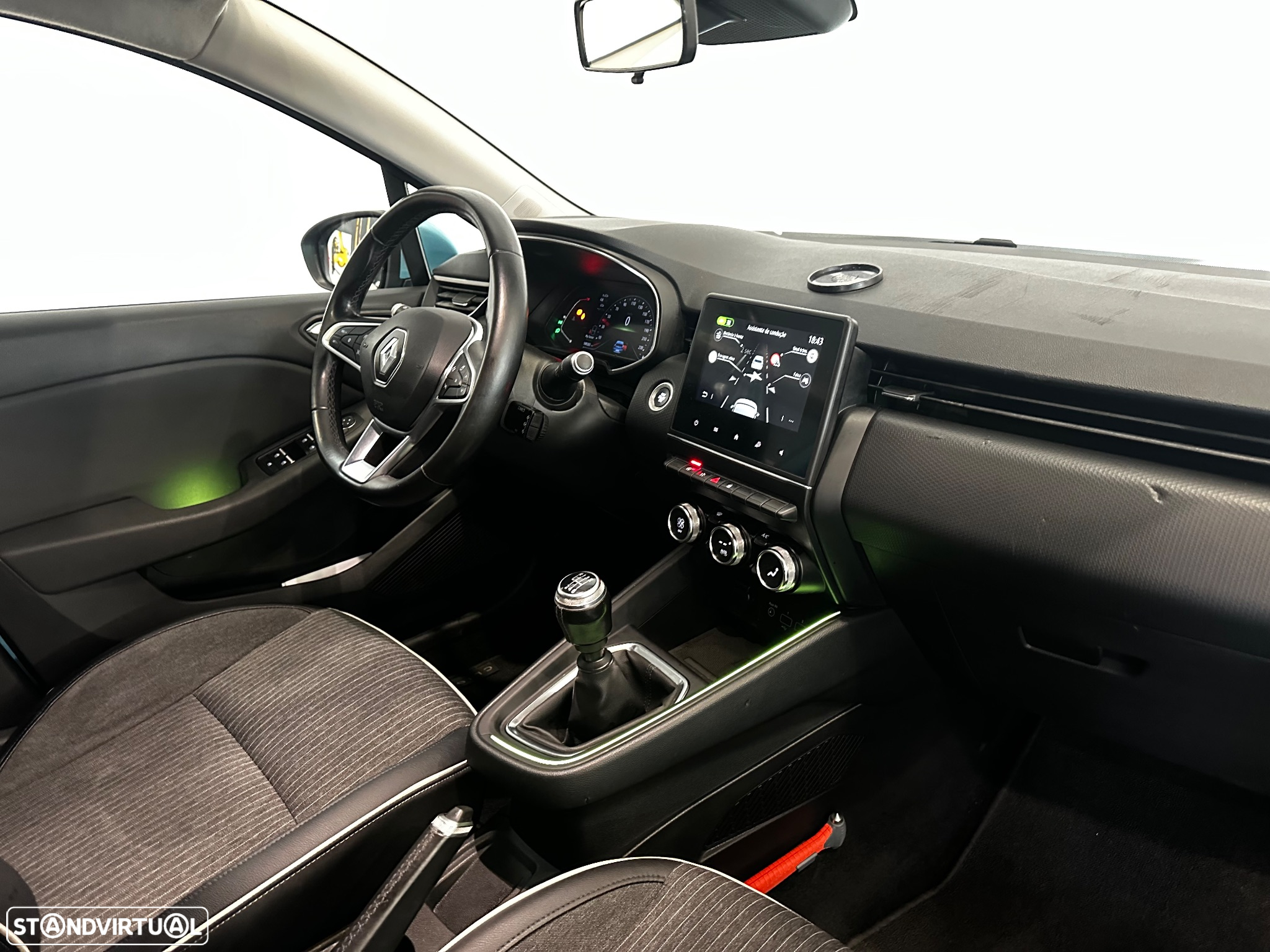Renault Clio 1.5 Blue dCi Intens - 27