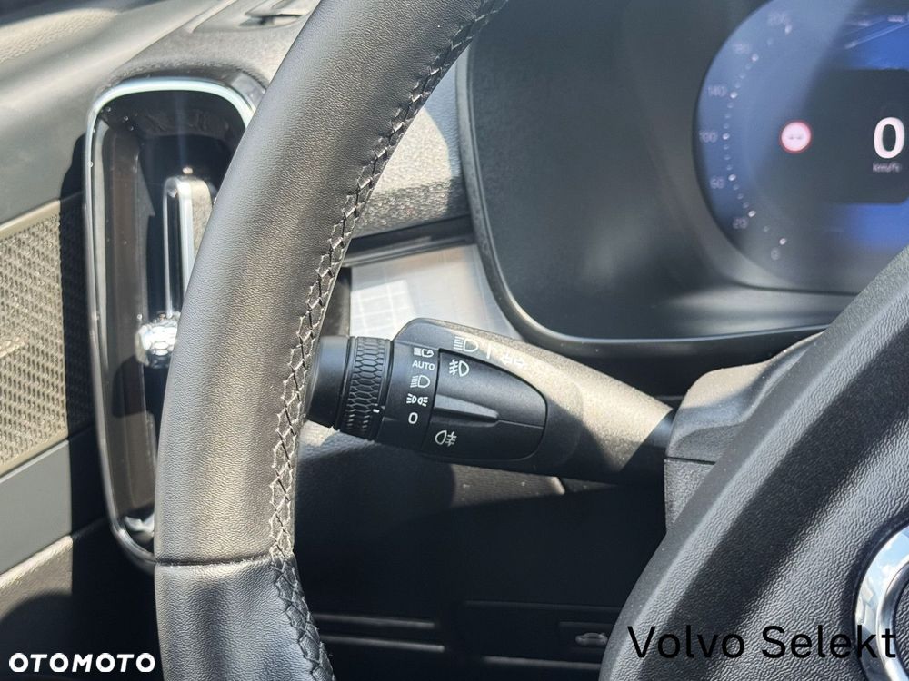 Volvo XC 40 - 24