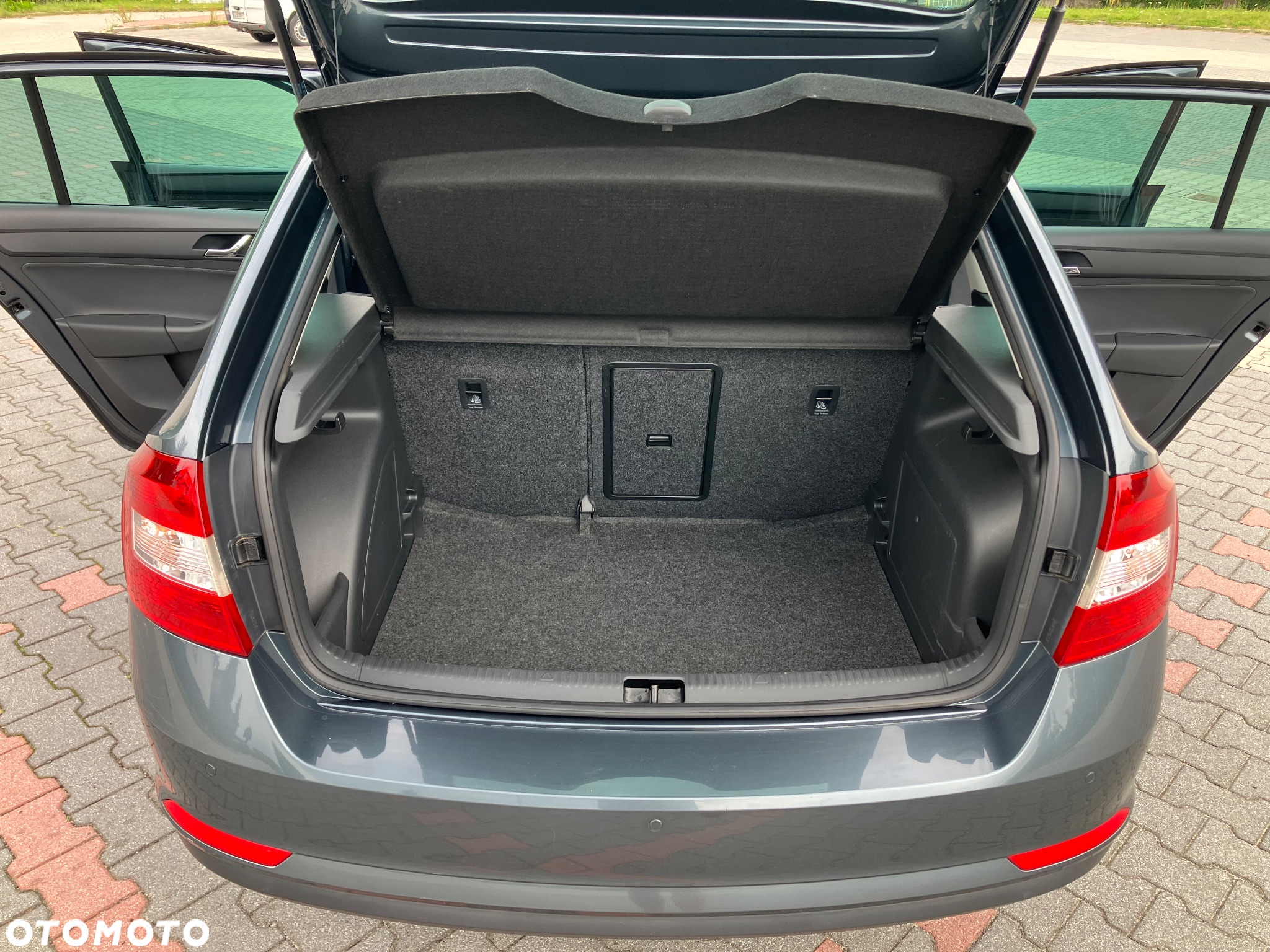 Skoda RAPID 1.6 TDI DPF Edition DSG - 19