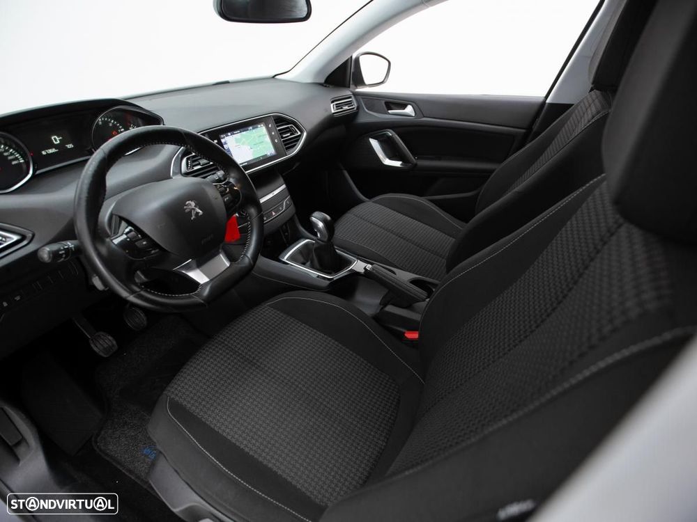 Peugeot 308 SW - 7