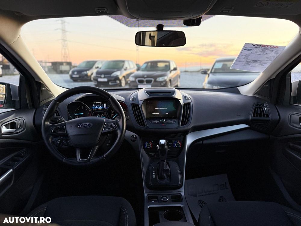 Ford Kuga 2.0 TDCi 2x4 Aut. Cool & Connect - 13