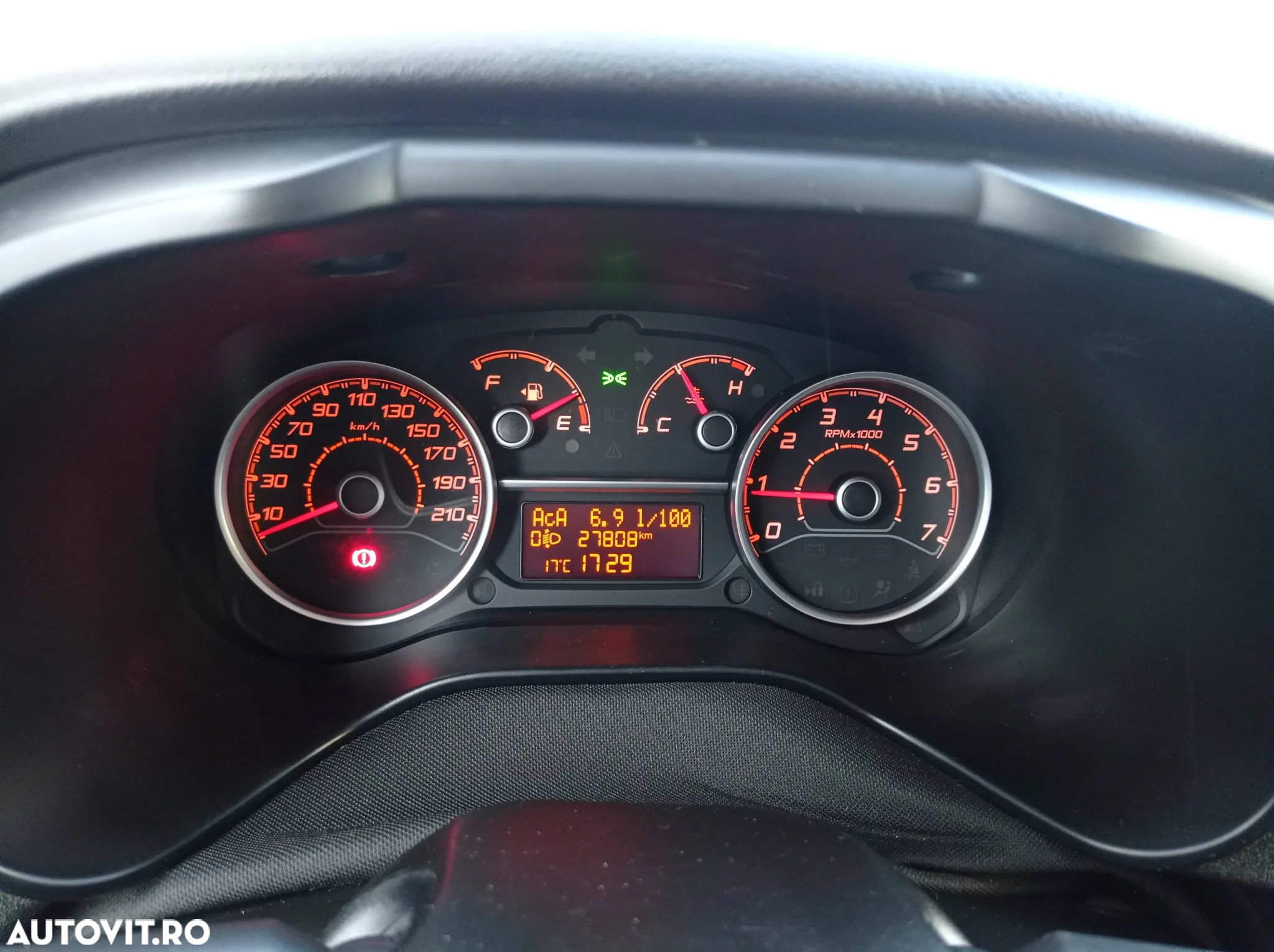 Fiat Doblo Combi 1.6 Mjet 105 CP Maxi Confort - 25