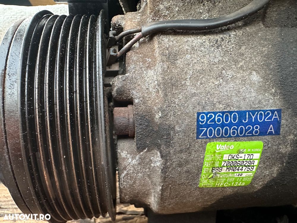 Vând compresor clima koleos 2.0 diesel - 2