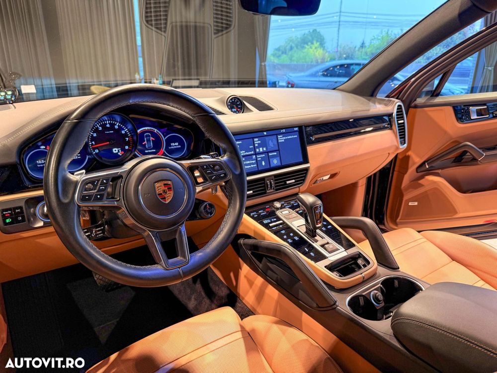 Porsche Cayenne - 12