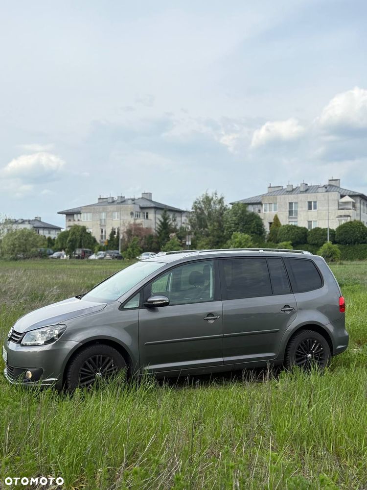 Volkswagen Touran 1.6 TDI DPF Comfortline - 2