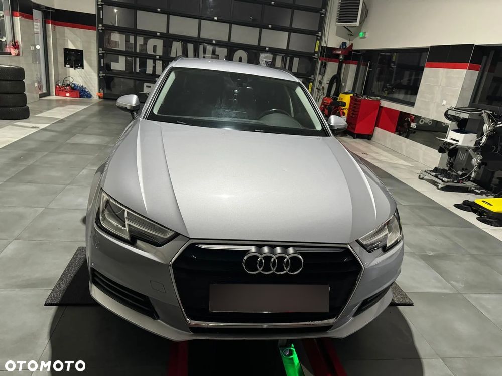 Audi A4 ver-avant-2-0-tdi-dpf-s-line-sportpaket - 15