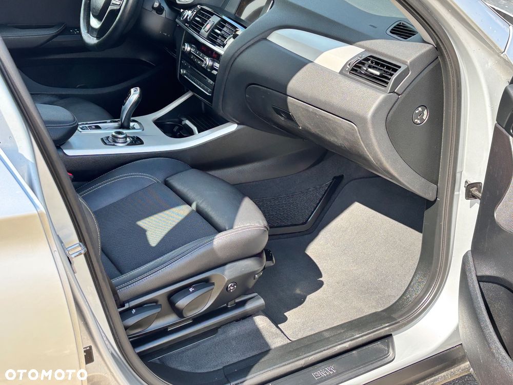 BMW X3 sDrive18d xLine - 17