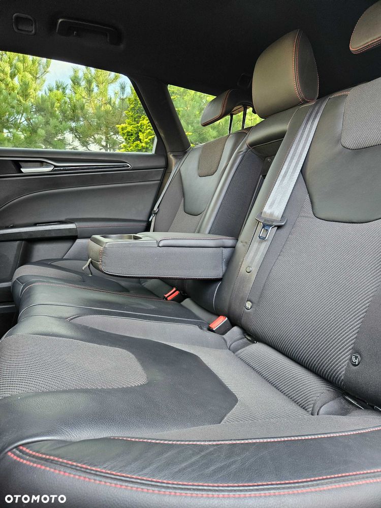 Ford Mondeo - 4