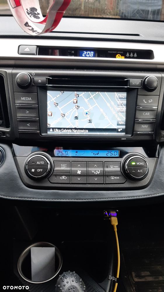 Toyota RAV4 2.2 D-CAT Premium - 7