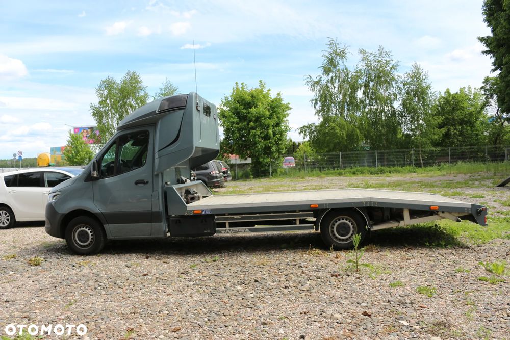 Mercedes-Benz Sprinter - 8