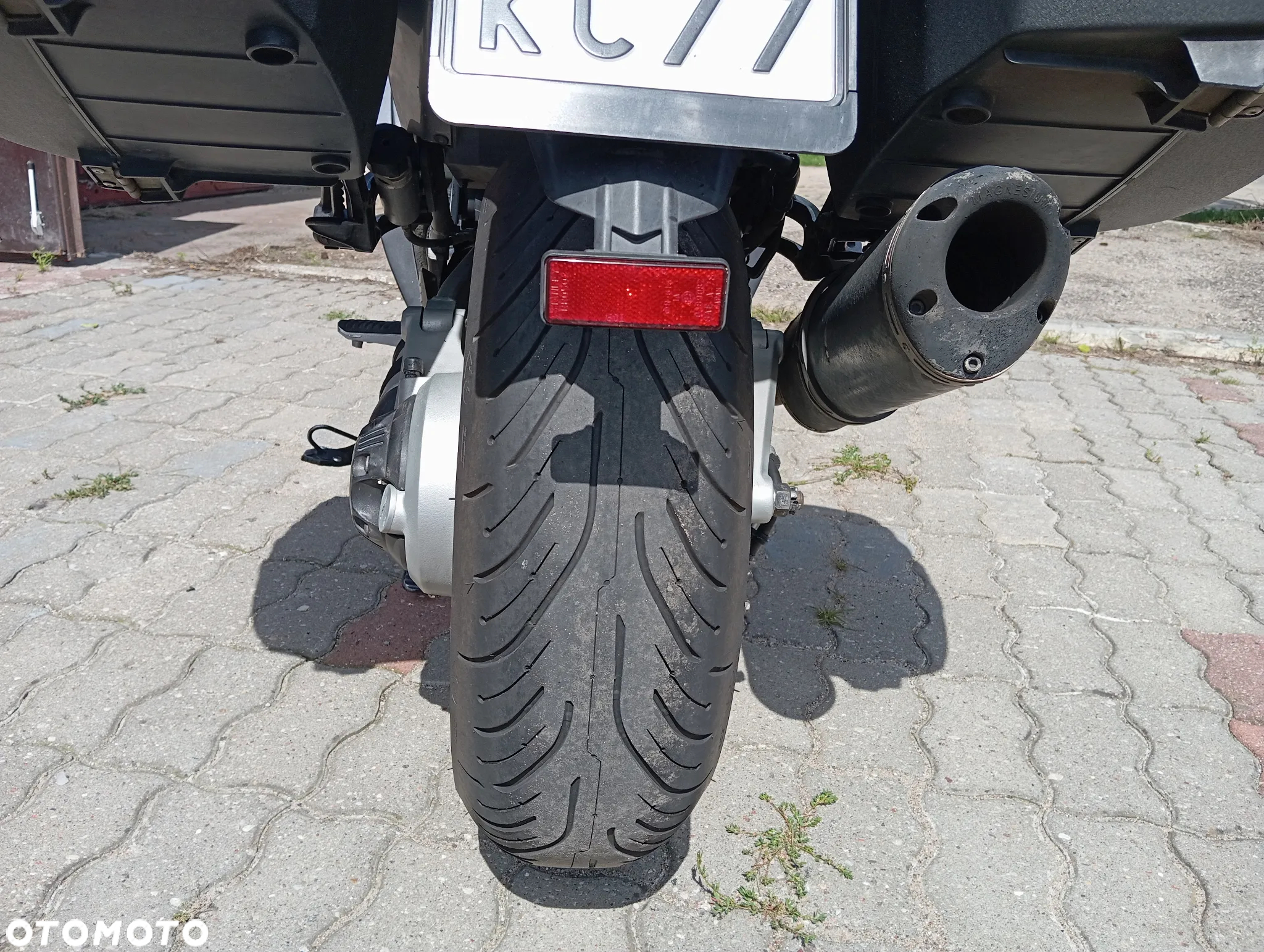 Kawasaki GTR - 5