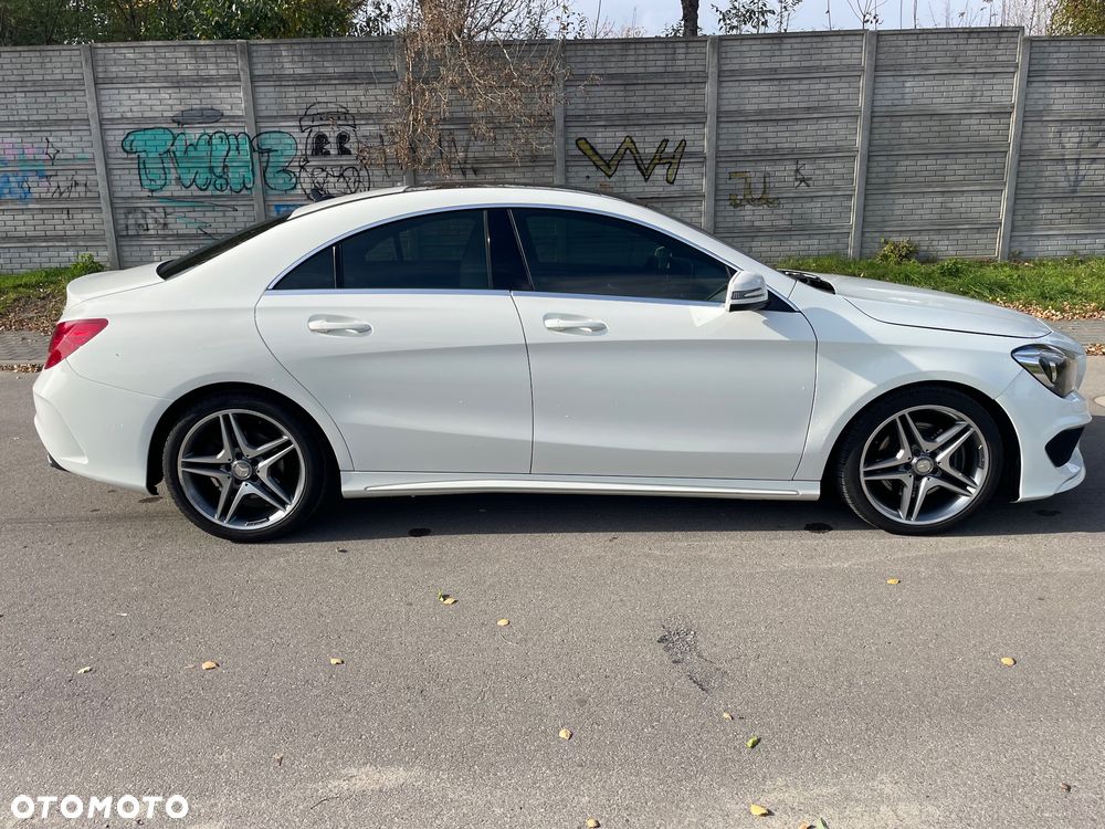 Mercedes-Benz CLA 250 4-Matic AMG Line - 9