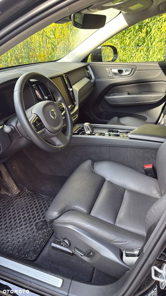 Volvo XC 60 - 4