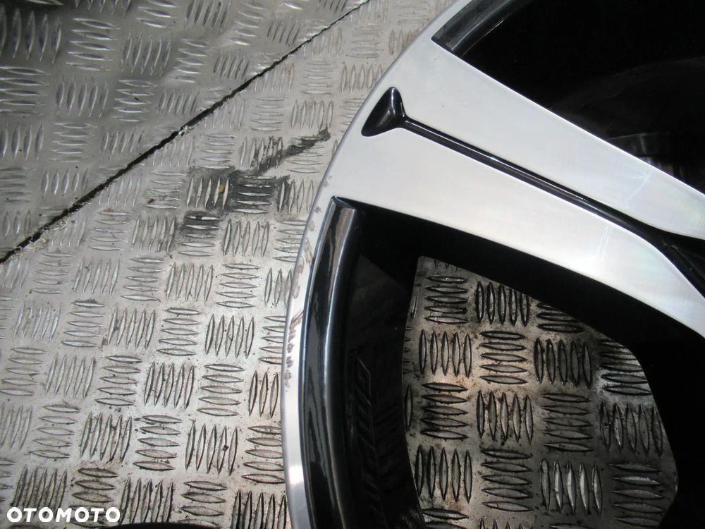 Felgi Vw Golf Passat Caddy Tiguan T-Roc Touran Jetta 7,5Jx17 et35 5x112 - 9