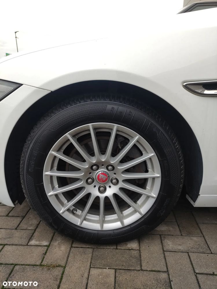 Jaguar XF 2.0 i4D AWD Prestige - 22