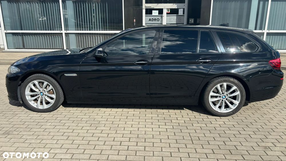 BMW Seria 5 530d xDrive Touring - 7