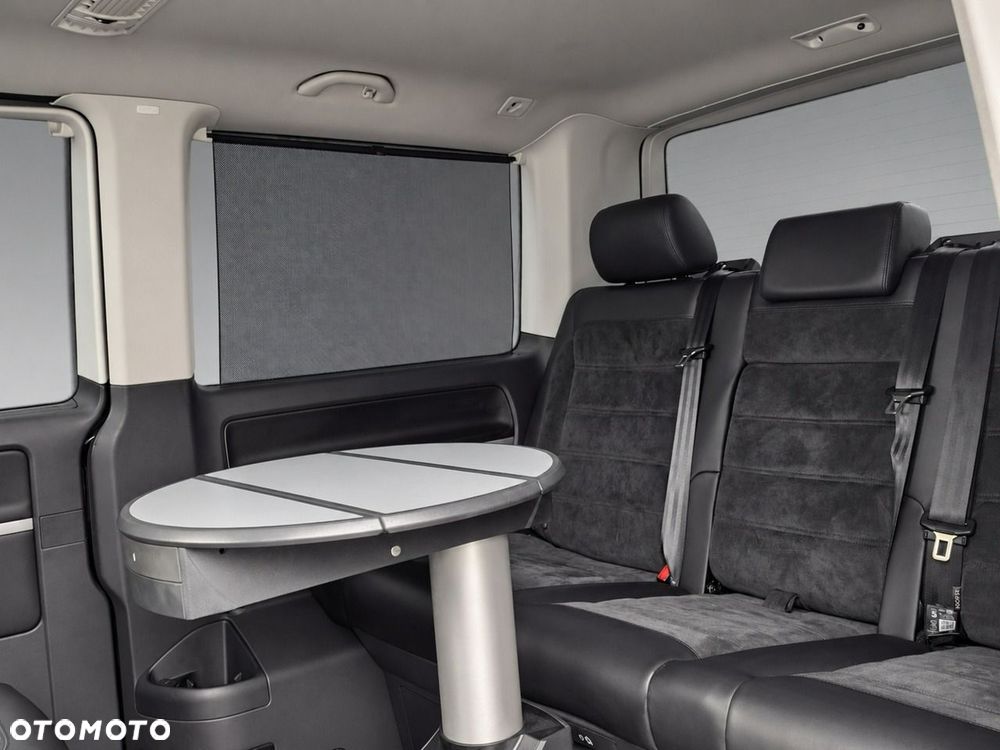 Volkswagen Multivan - 10