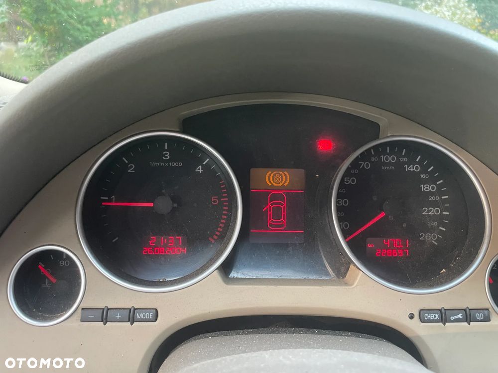 Audi A4 Cabrio 2.5 TDI - 4