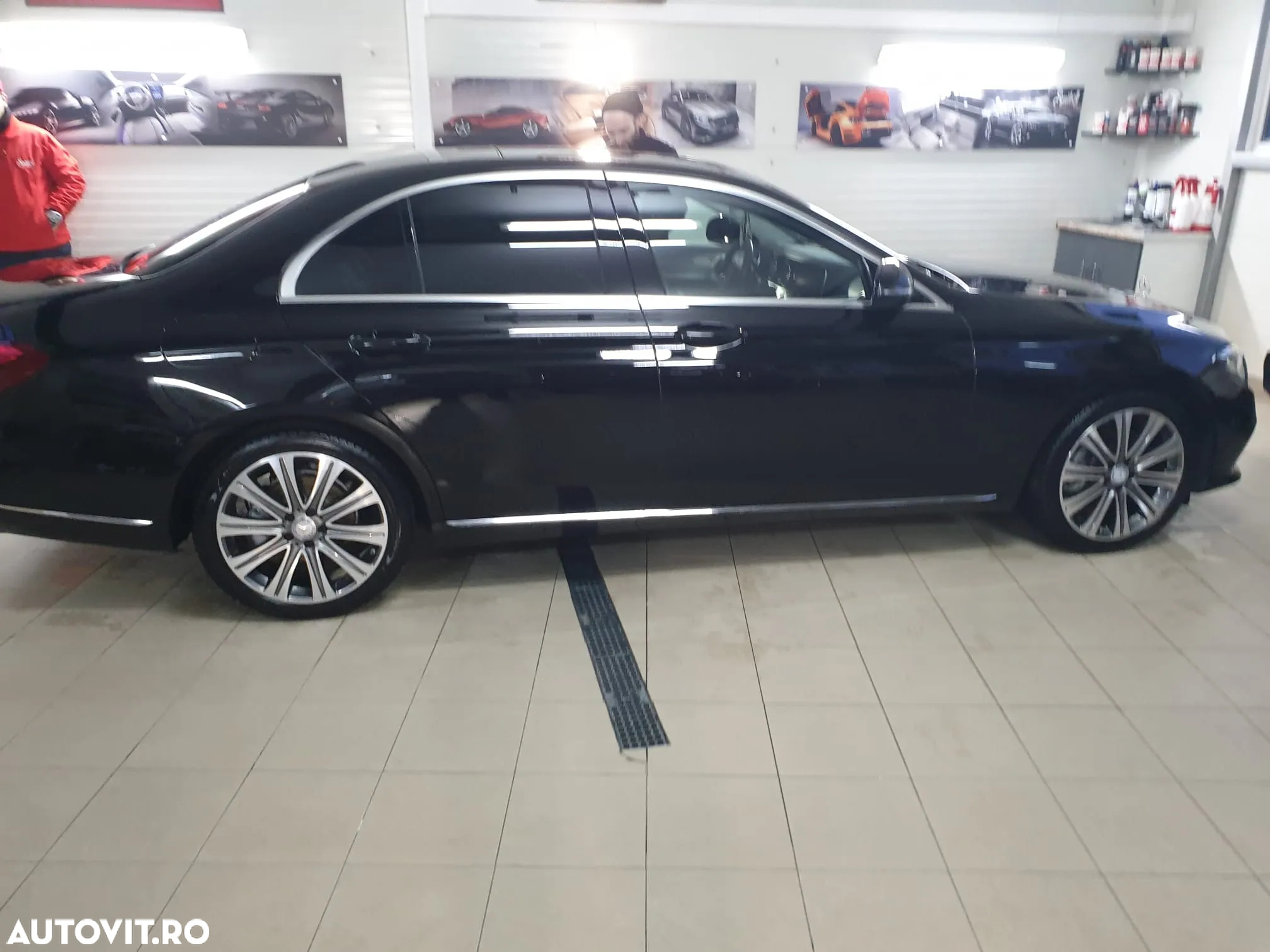 Mercedes-Benz E 220 d 9G-TRONIC Avantgarde - 4
