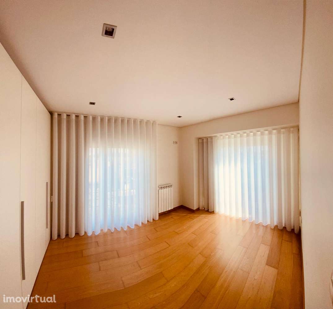 Moradia T4 em Aveiro para quem procura qualidade de vida - Grande imagem: 2/14