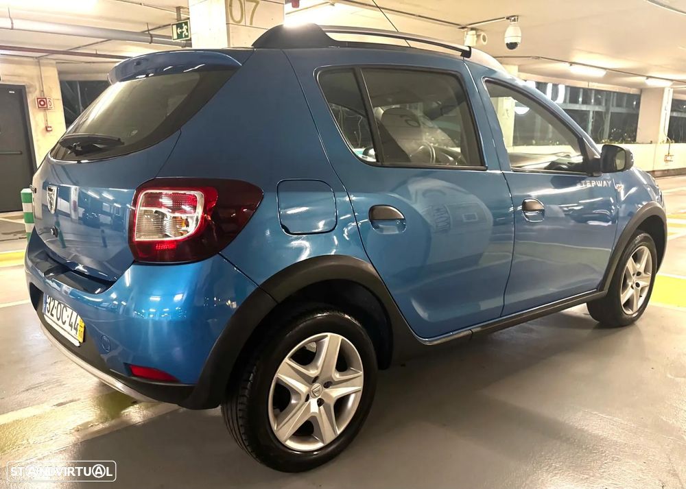 Dacia Sandero 1.5 dCi Stepway - 5