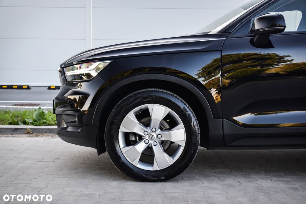 Volvo XC 40 T2 Momentum - 23