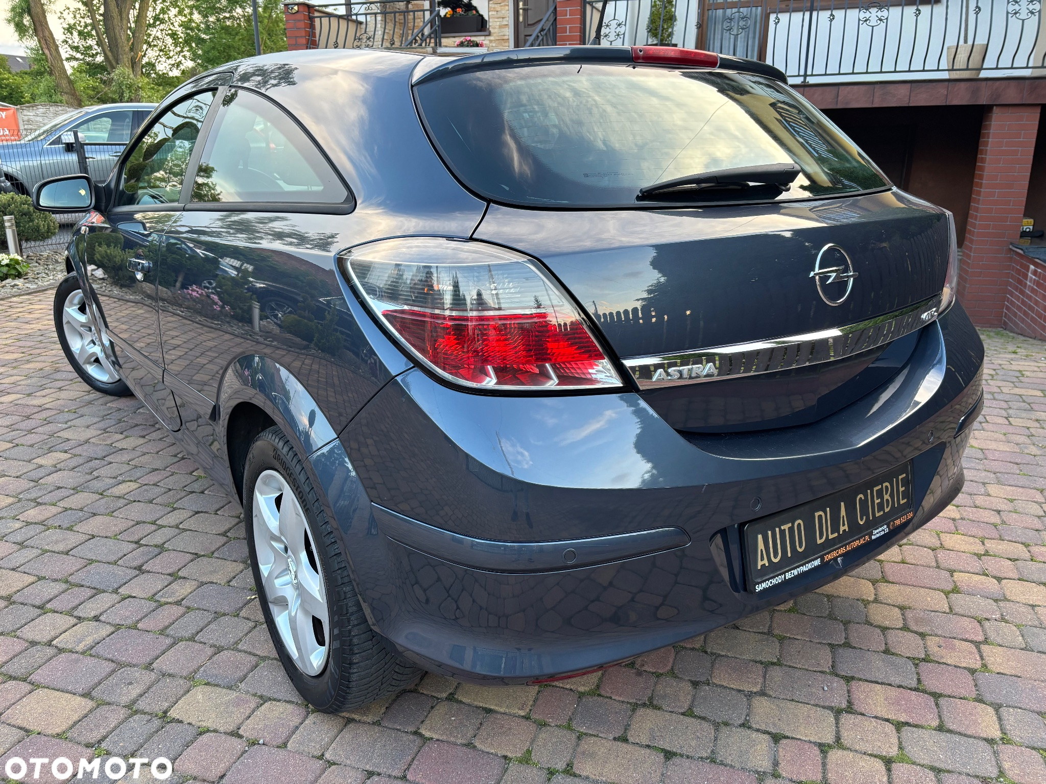 Opel Astra GTC 1.4 Cosmo - 19