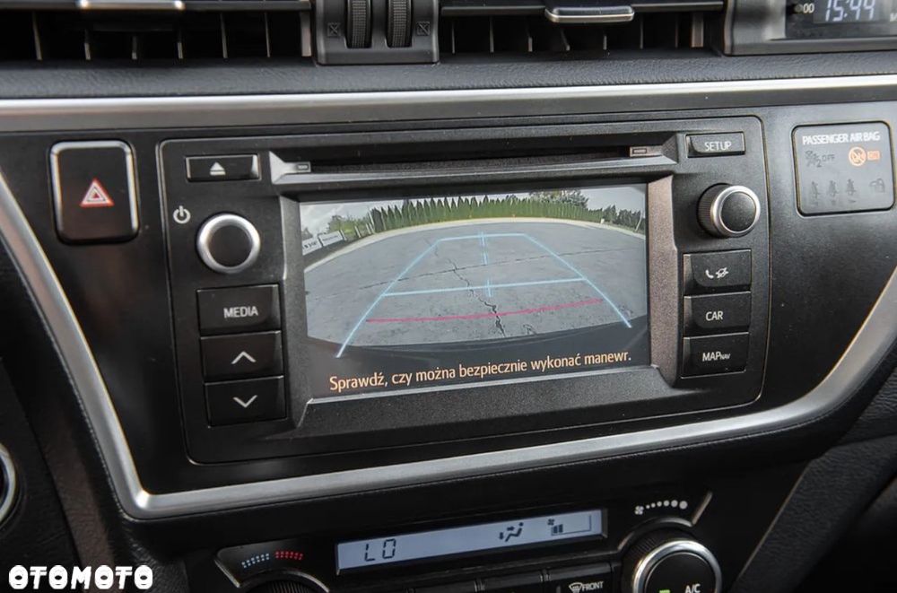 Toyota Auris 1.6 Prestige - 20