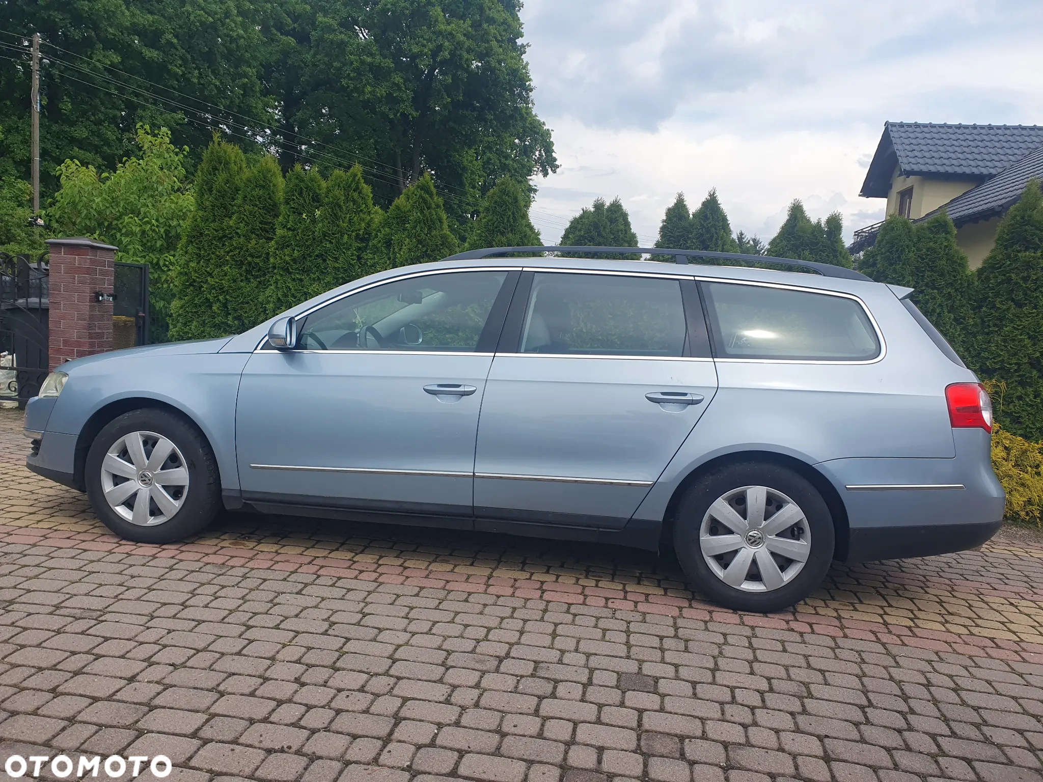Volkswagen Passat 2.0 FSI Comfortline - 2