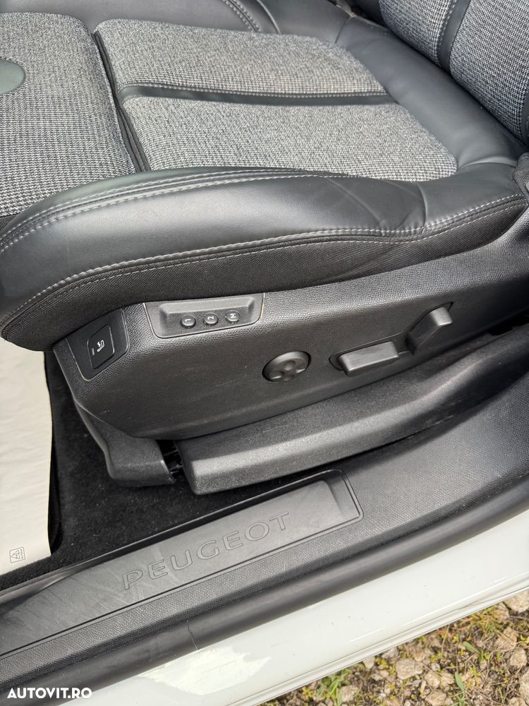 Peugeot 3008 1.6 THP EAT6 GT-Line - 13