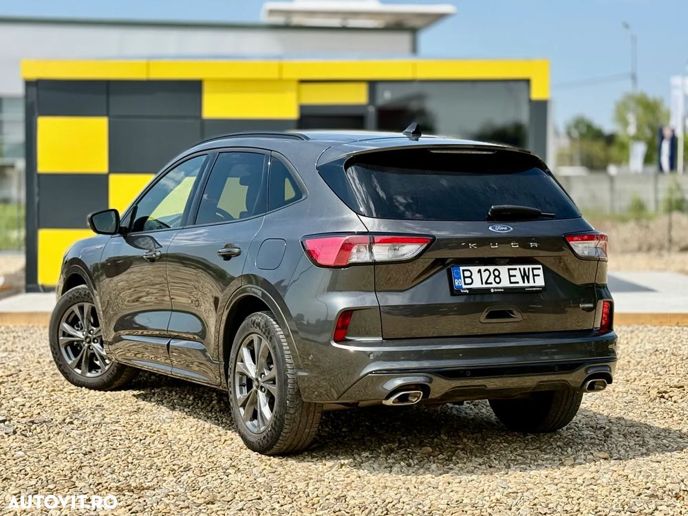 Ford Kuga 2.5 Duratec FHEV ST-LINE - 2