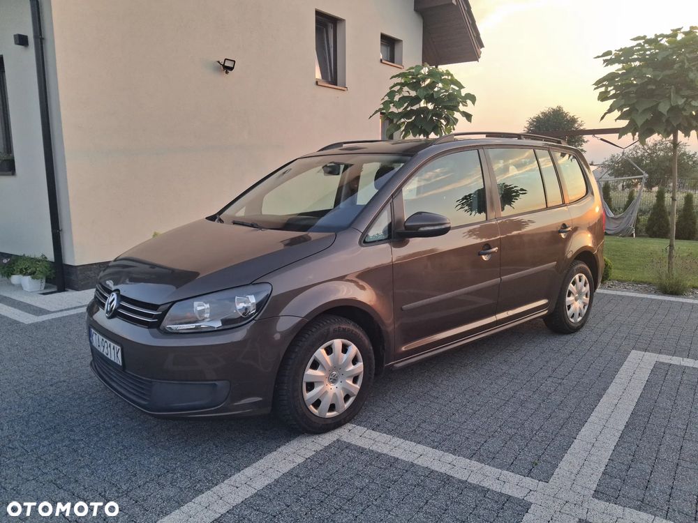 Volkswagen Touran - 1