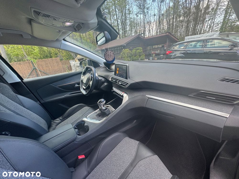Peugeot 5008 PureTech 130 Allure - 26