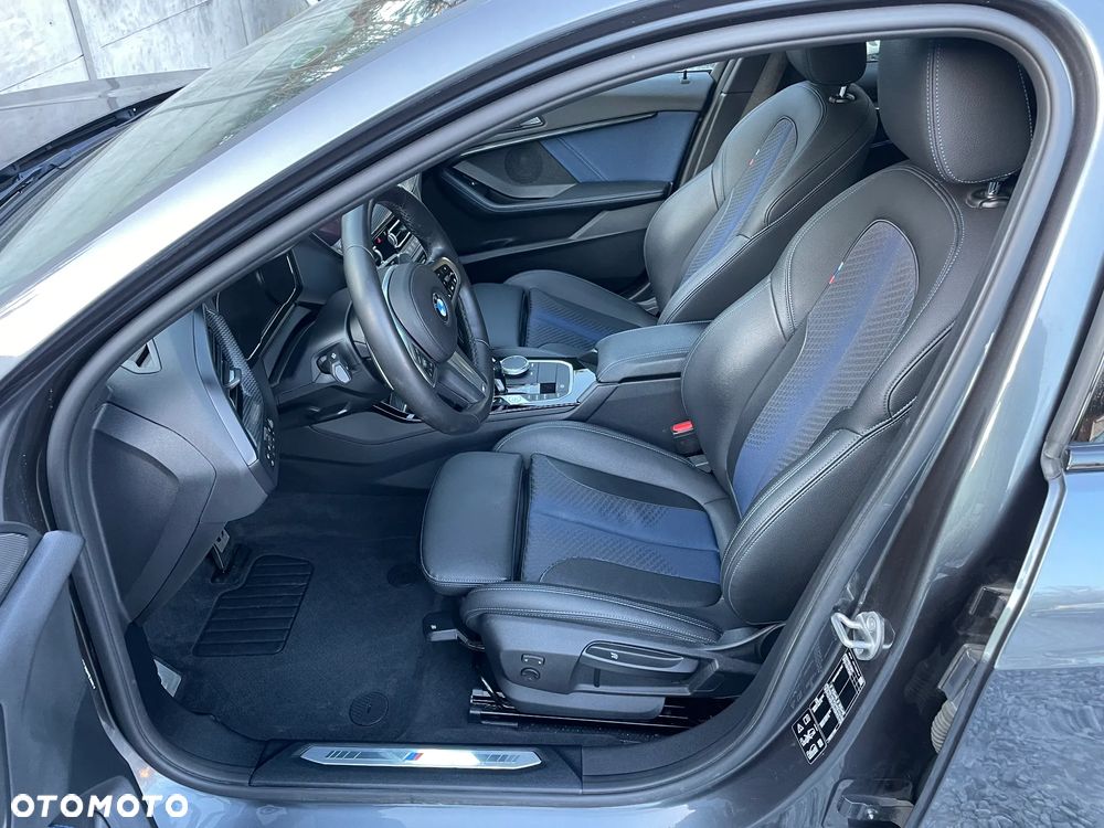 BMW Seria 1 120d xDrive Edition M Sport Shadow - 17