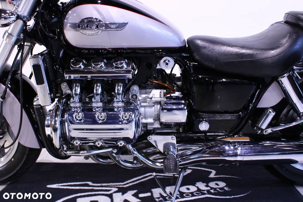 Honda GL - 24