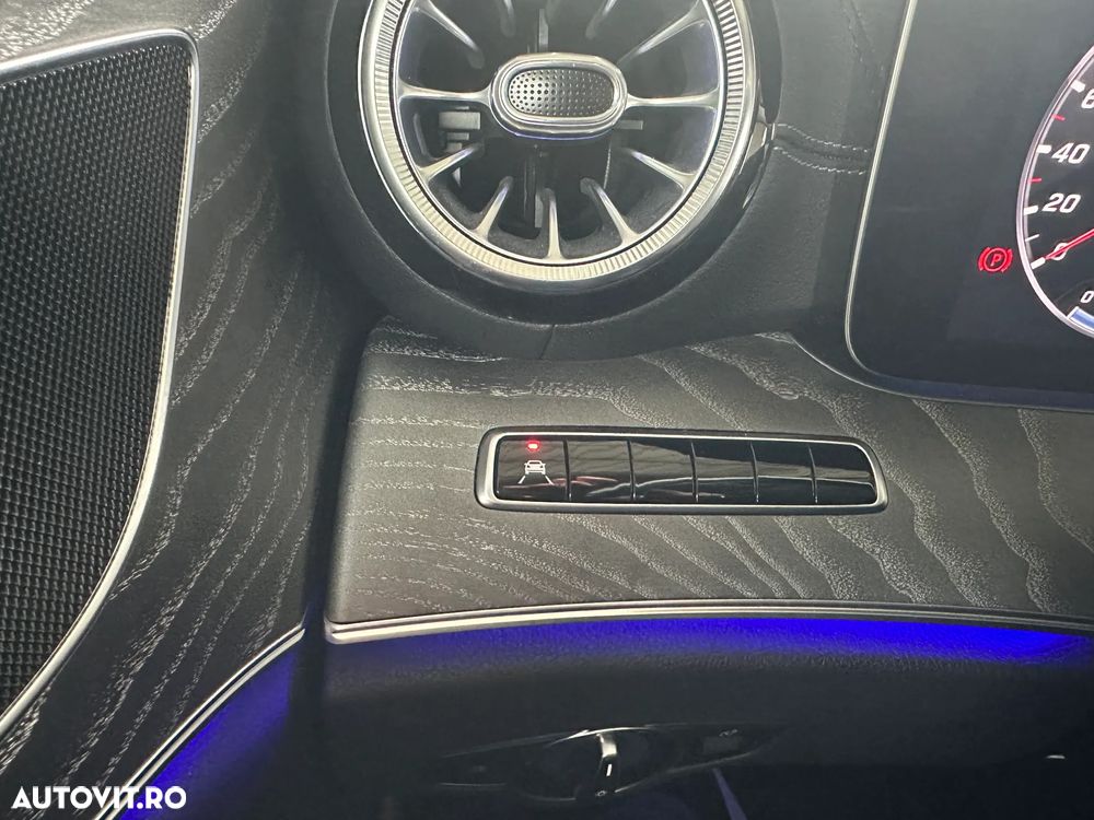 Mercedes-Benz CLS 350 d 4MATIC 9G-TRONIC AMG Line - 32