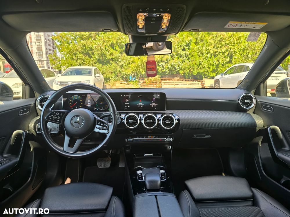 Mercedes-Benz A 200 7G-DCT Progressive - 13