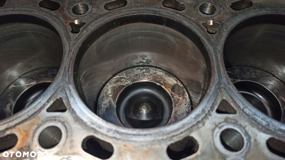 blok 2.0 dci trafic vivaro primastar m9r dół - 11