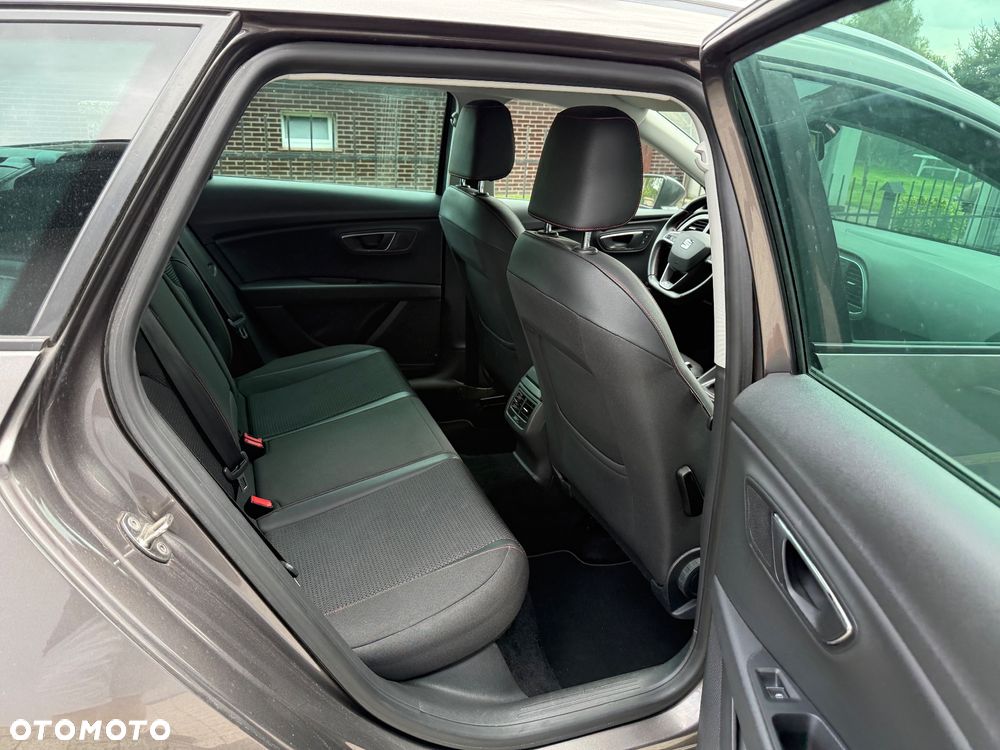 Seat Leon 2.0 TDI DPF Ecomotive FR - 12