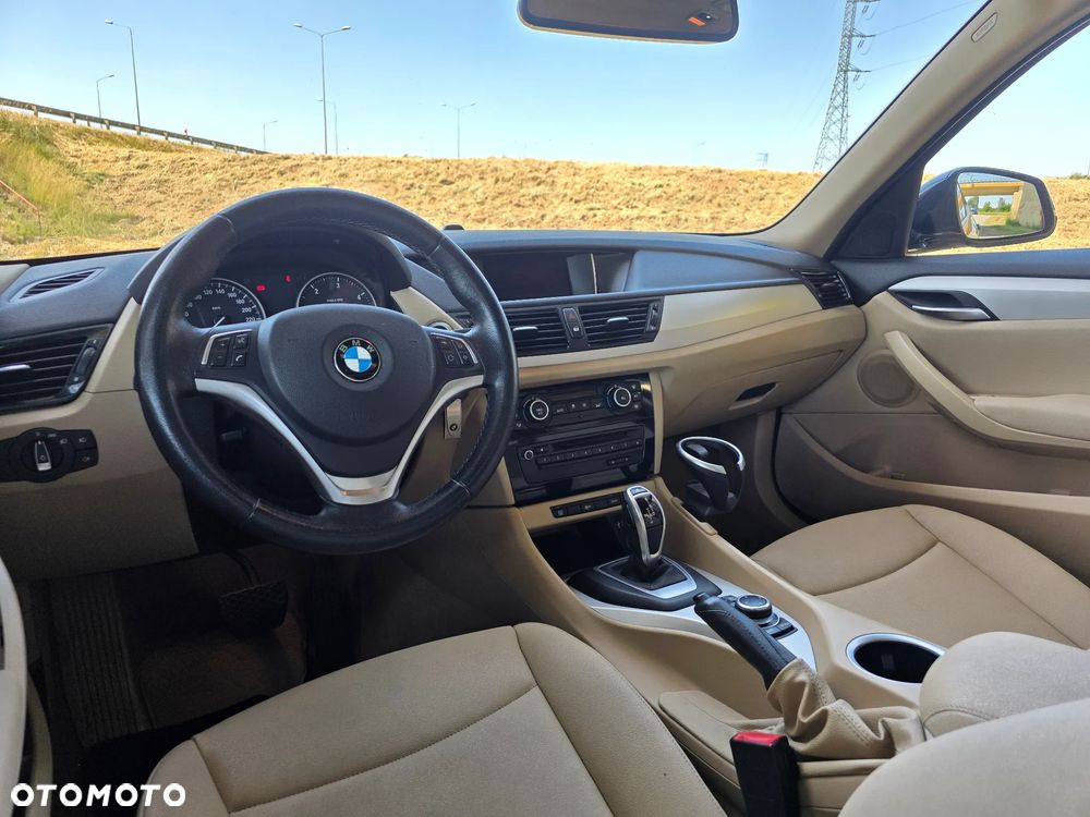 BMW X1 xDrive18d - 15