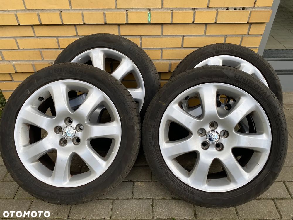 Toyota Avensis 2.0 VVT-i Sol Plus - 8