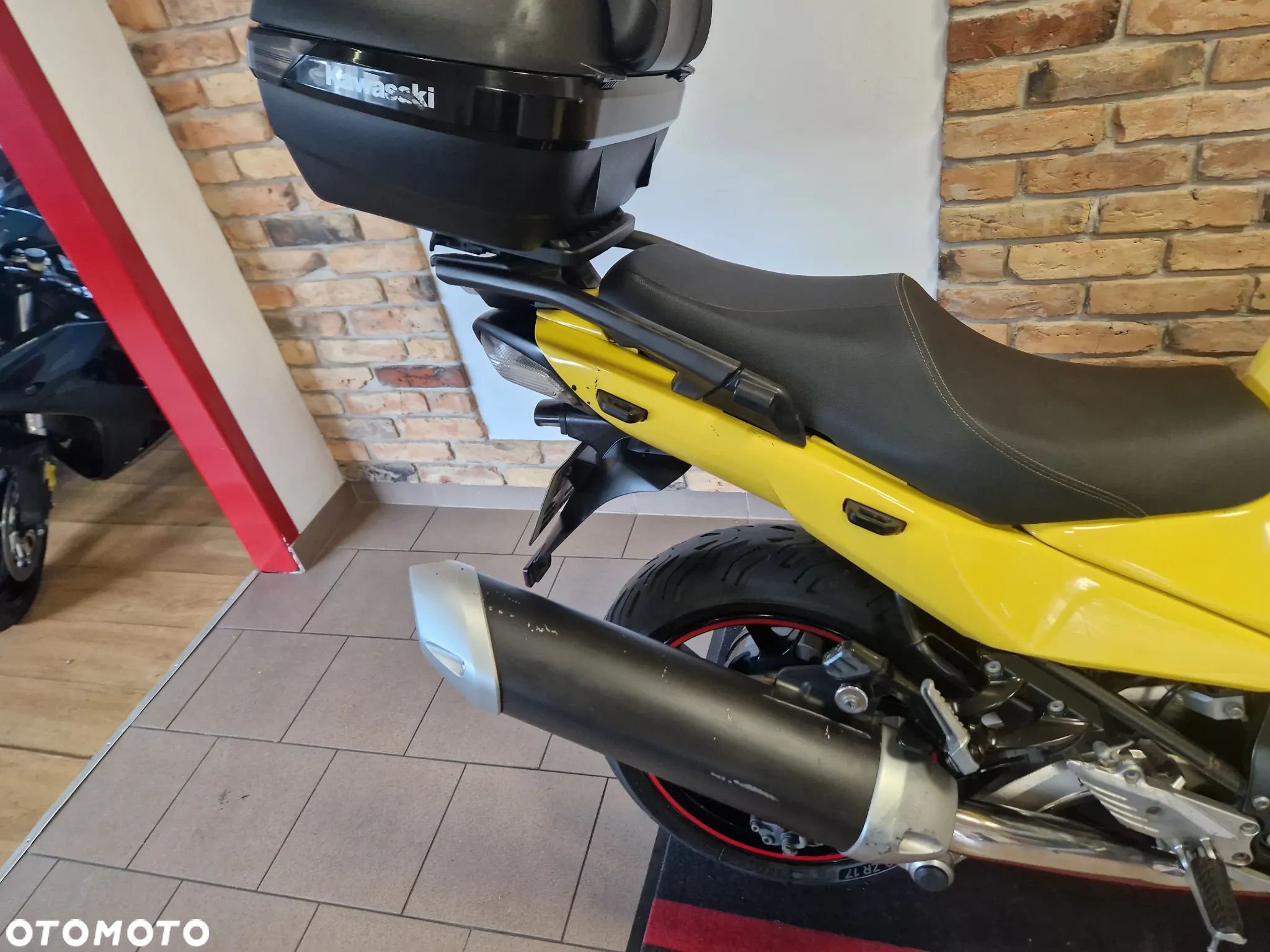 Kawasaki GTR - 26