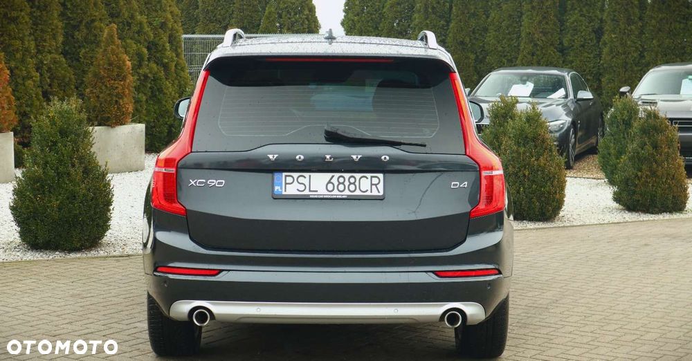 Volvo XC 90 - 7