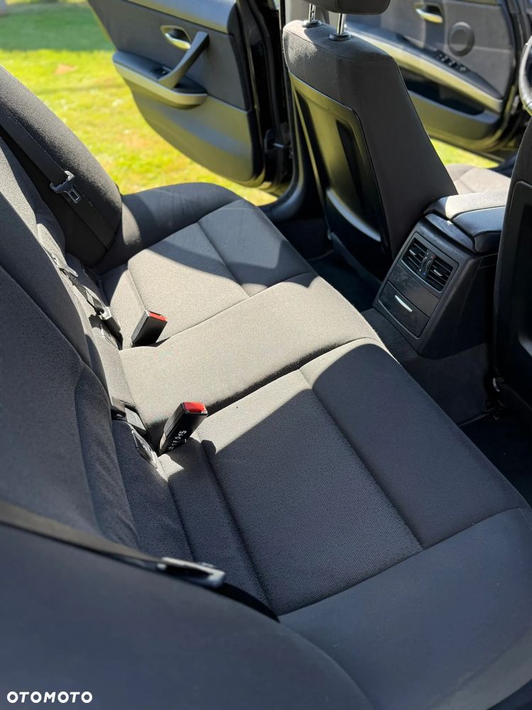 BMW Seria 3 320i - 8