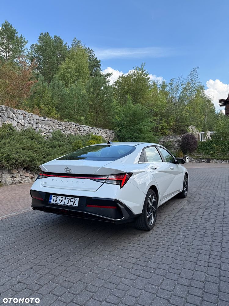 Hyundai Elantra 1.6 Smart - 6