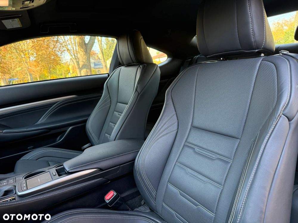 Lexus RC - 9