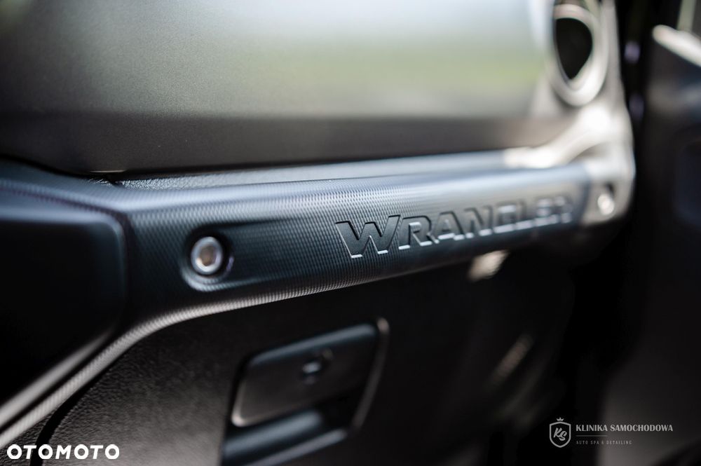 Jeep Wrangler - 31