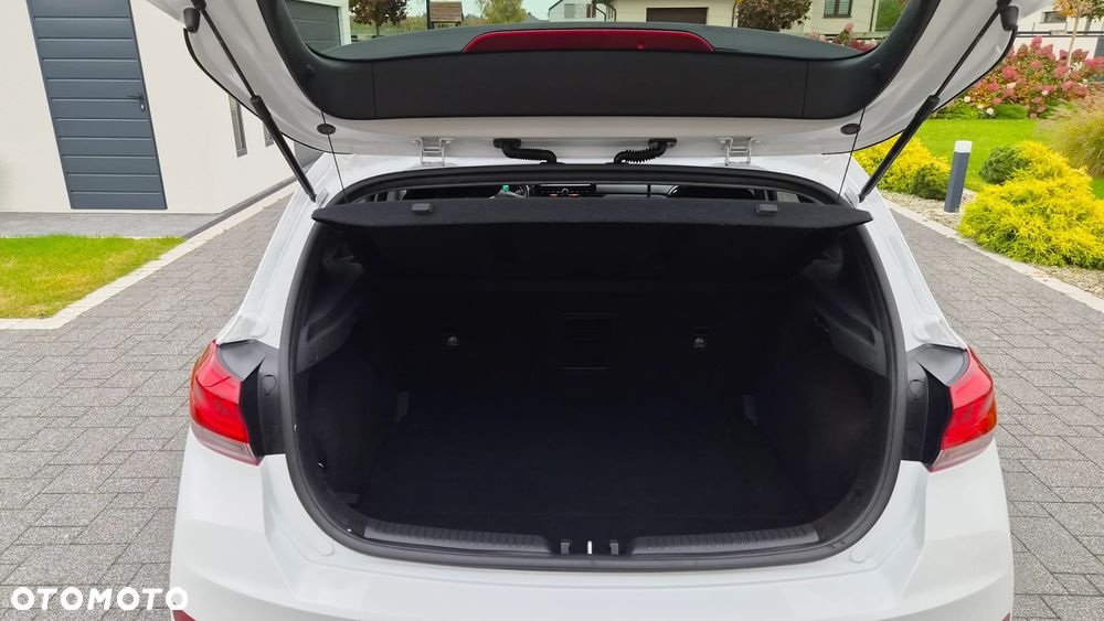 Hyundai i30 1.5 T-GDI 48V-Hybrid DCT N-Line - 33